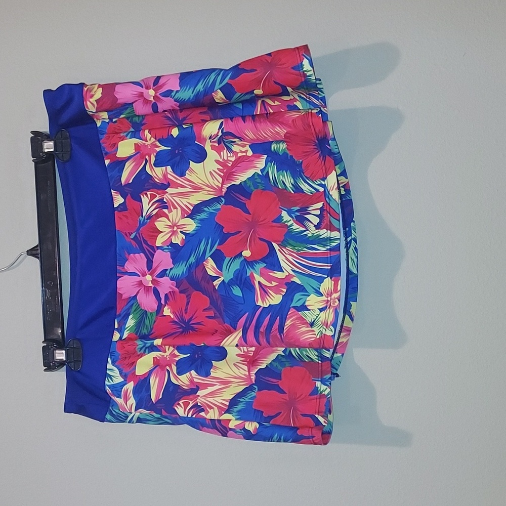Tankini Swimwear Set - Picture 5 of 12